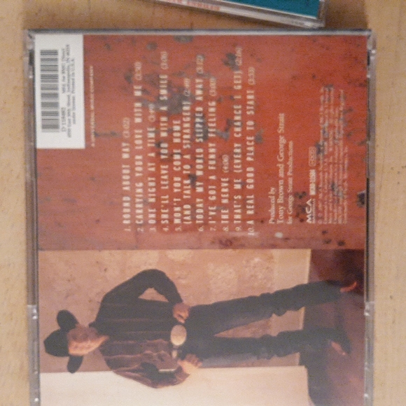 George Strait CDs. Bundle of 2 - Picture 3 of 4